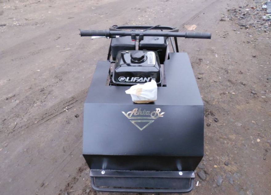 Мотобуксировщик AhtaR Зима 15 л/с с вариатором в Назрани