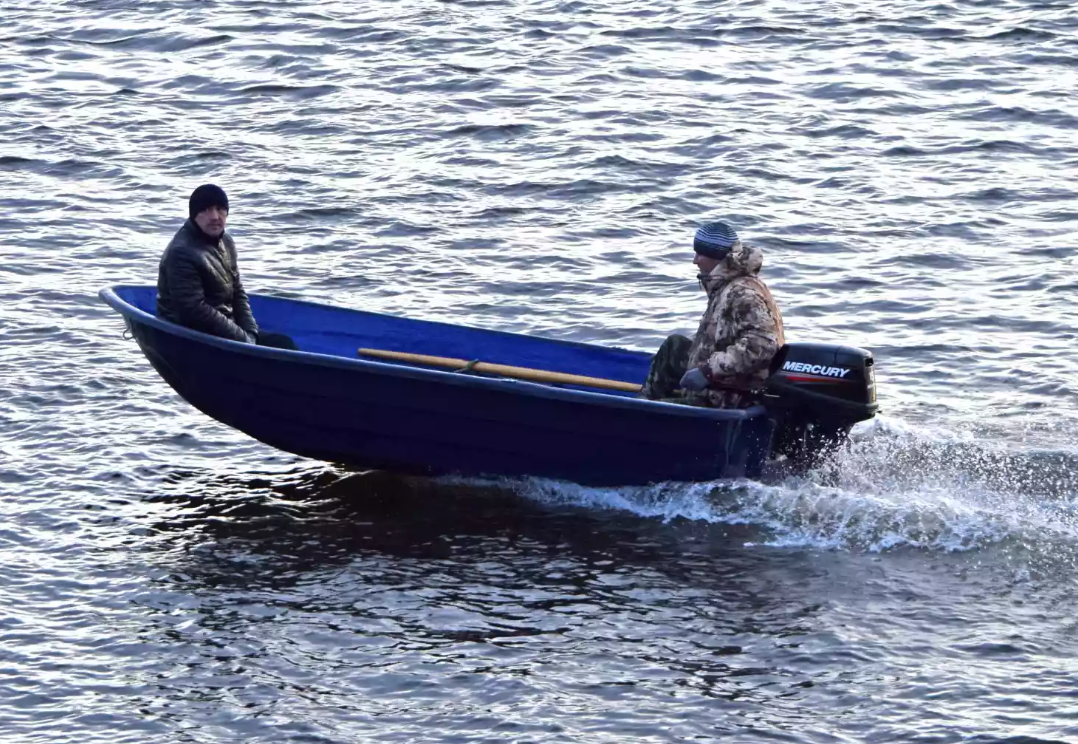 Стеклопластиковая лодка Neman-340 (тримаран) в Назрани