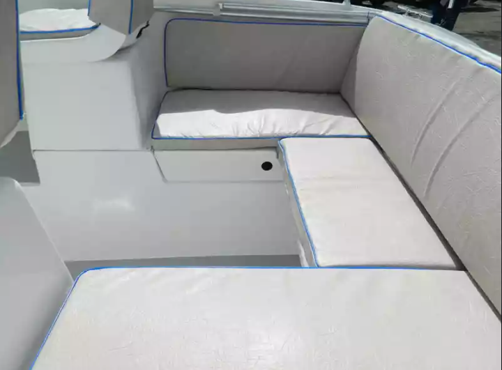 Комбинированный катер Neman-500 с каютой в Назрани