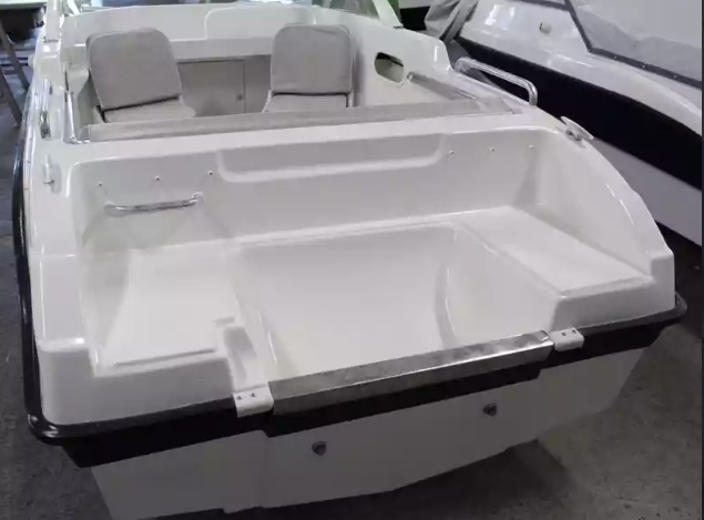 Стеклопластиковый катер Neman-500 Р в Назрани