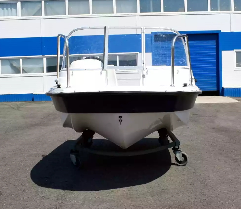 Стеклопластиковый катер Wyatboat-430 DC (тримаран) в Назрани