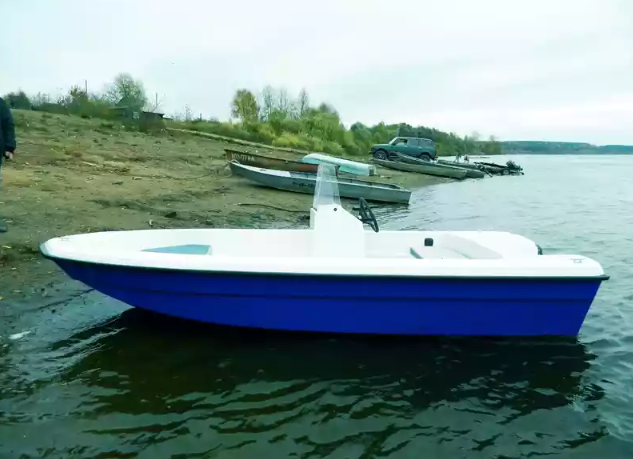 Стеклопластиковый катер Тримаран Wyatboat 430 C в Назрани