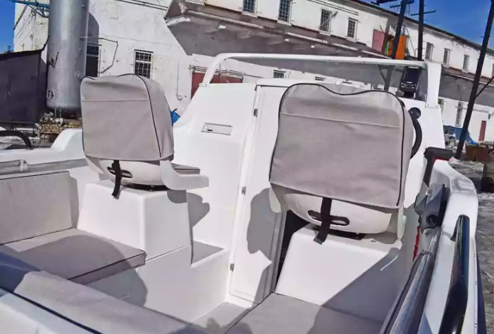 Комбинированный катер Neman-500 с каютой в Назрани