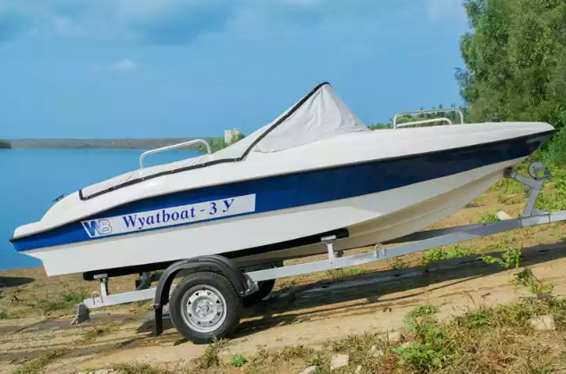 Стеклопластиковый катер Wyatboat-3 У в Назрани