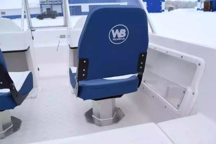 Стеклопластиковый катер Wyatboat-430DCМ (килевая) в Назрани