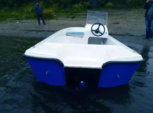 Стеклопластиковый катер Тримаран Wyatboat 430 C в Назрани