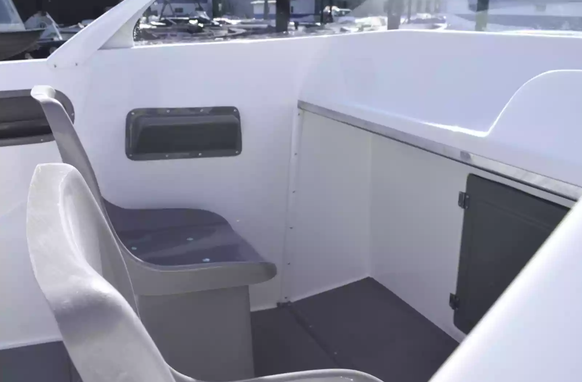 Комбинированный катер Neman-500 P в Назрани