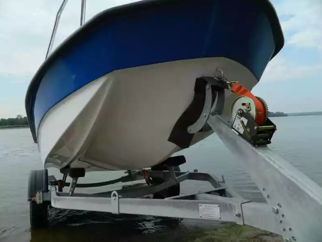 Стеклопластиковый катер Wyatboat-430 DCM (тримаран) в Назрани