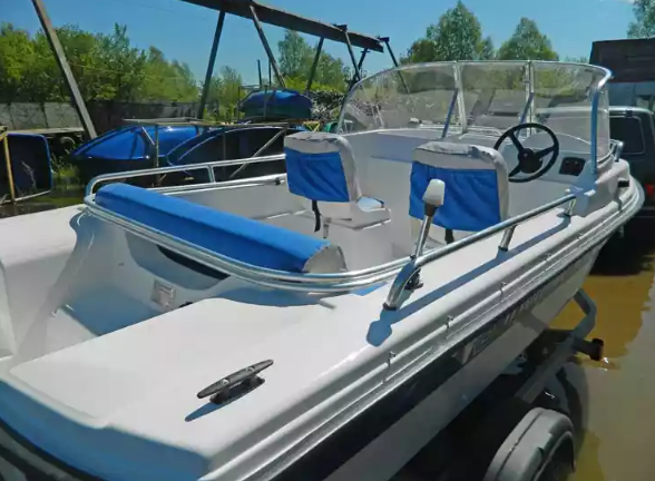 Стеклопластиковый катер Wyatboat-430 M (тримаран) в Назрани