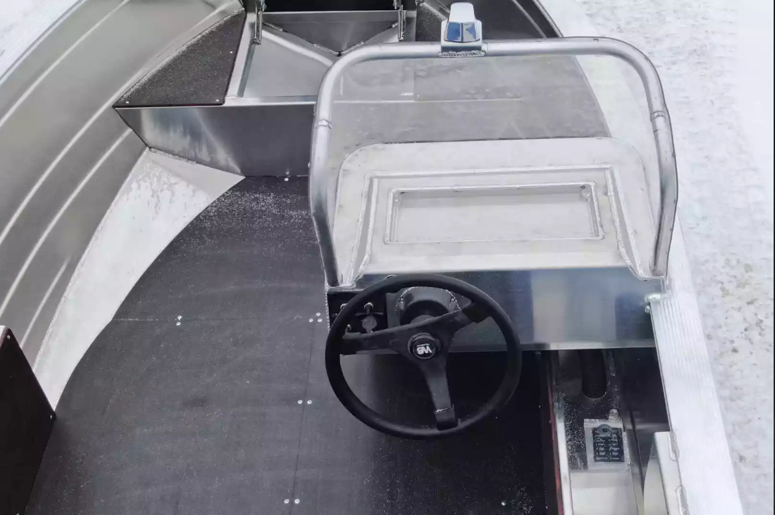 Алюминиевая лодка Неман-400 С в Назрани