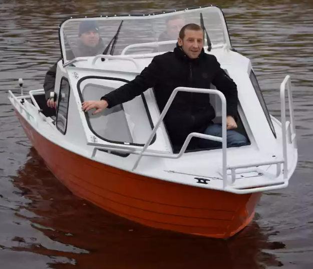 Алюминиевый катер Неман-500 (каютный) в Назрани