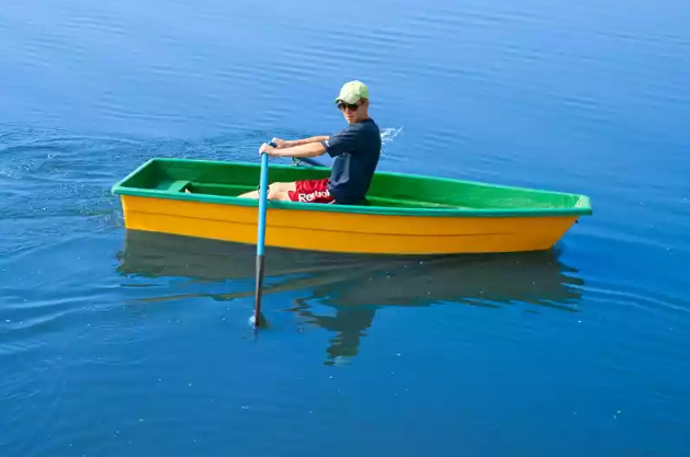 Стеклопластиковая лодка Малютка в Назрани