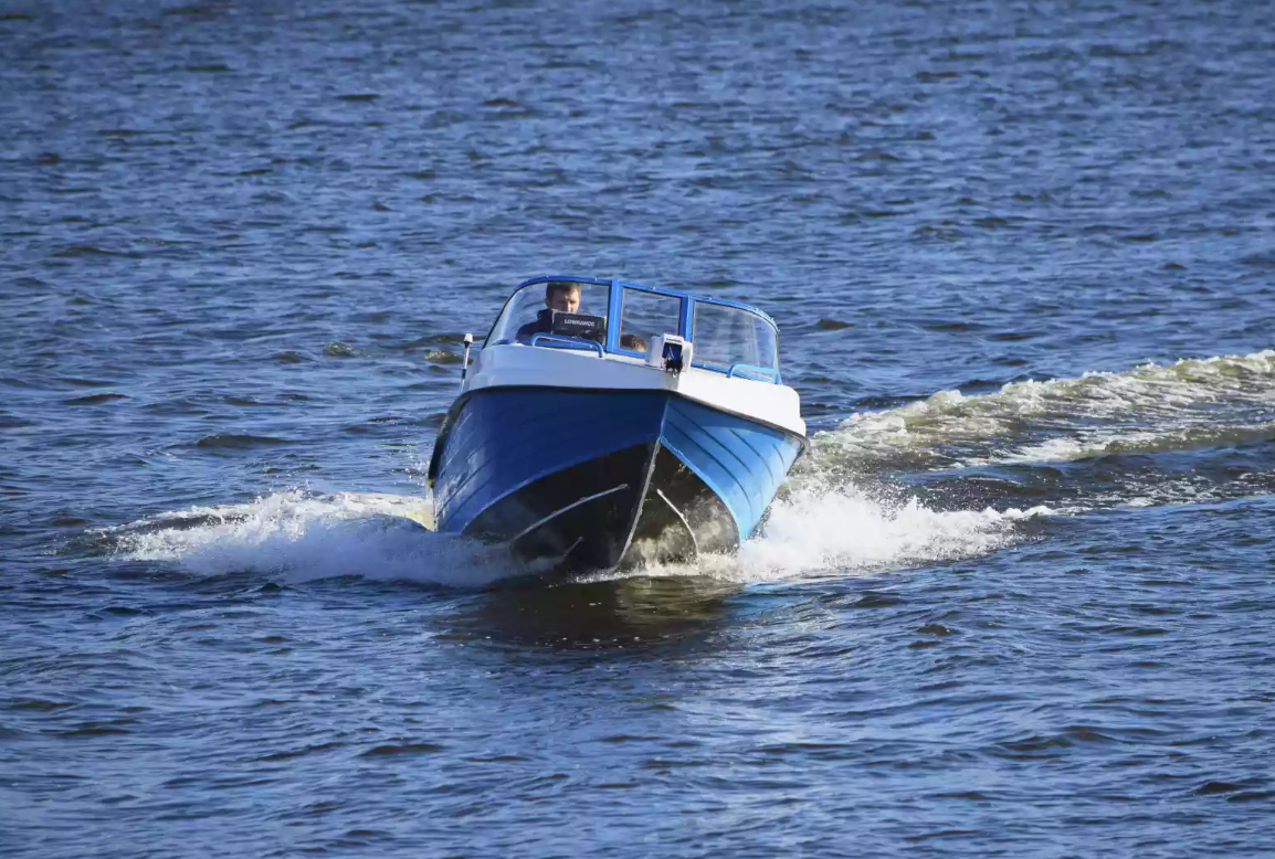 Комбинированный катер Neman-450 Open в Назрани