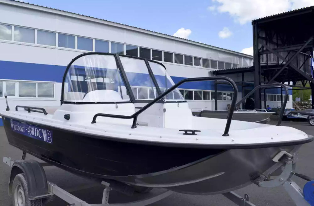 Комбинированный катер Wyatboat-430 DC в Назрани