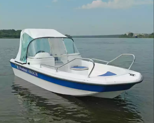 Стеклопластиковый катер Wyatboat-430 DCM (тримаран) в Назрани