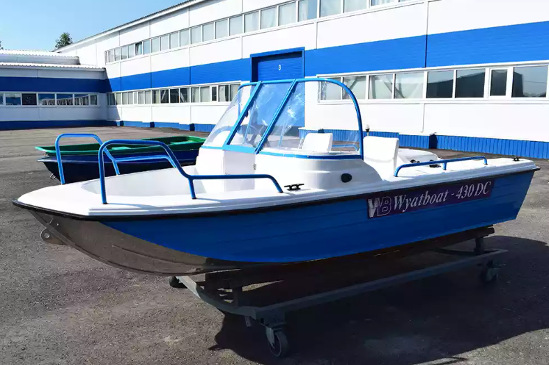 Комбинированный катер Wyatboat-430 DC в Назрани