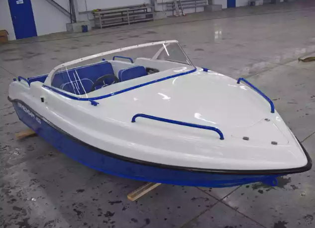 Комбинированный катер Neman-450 в Назрани