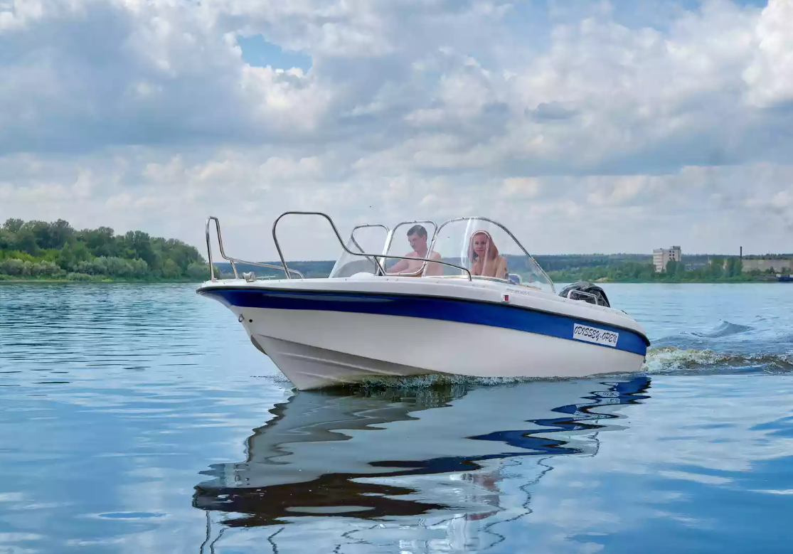 Стеклопластиковый катер Neman-530 Open в Назрани