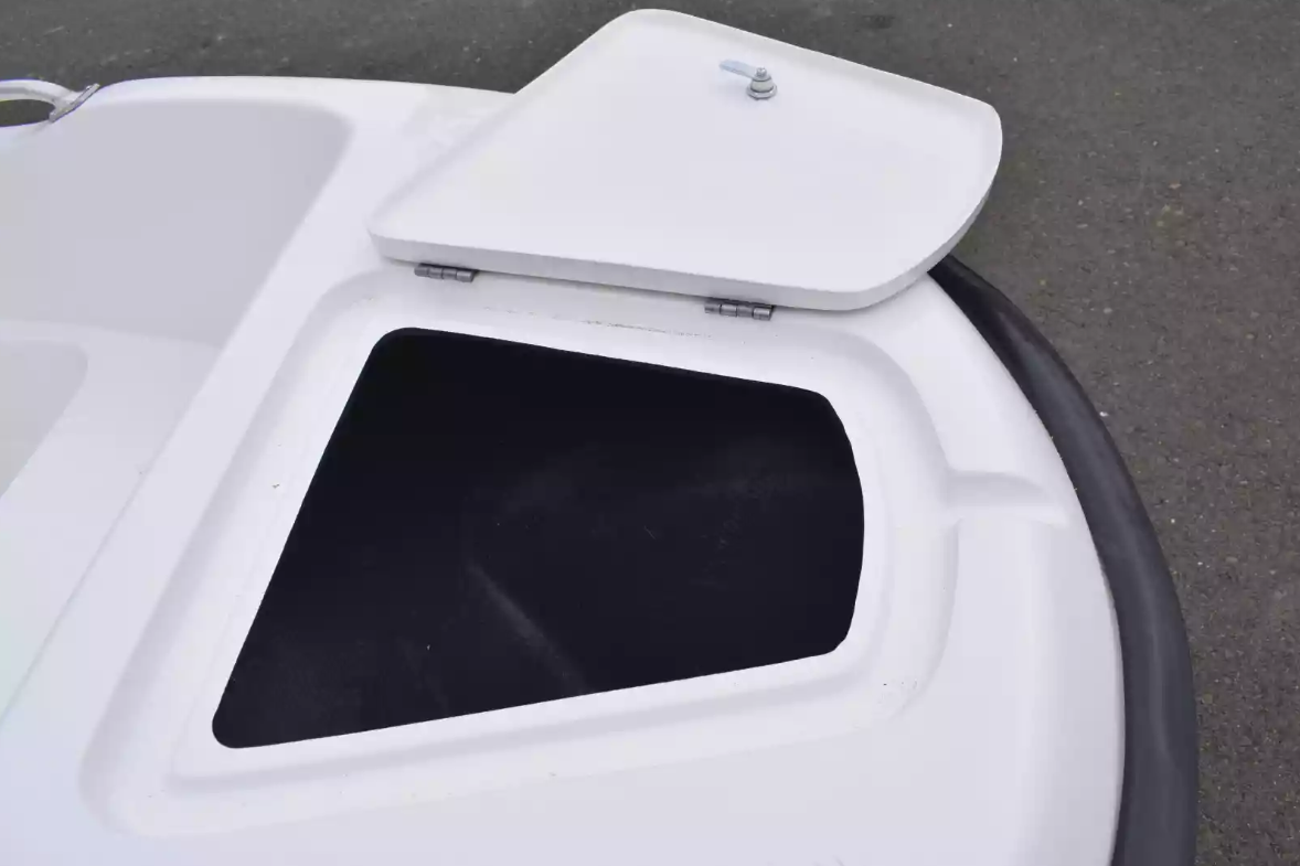 Стеклопластиковая лодка Пингвин New (тримаран) в Назрани