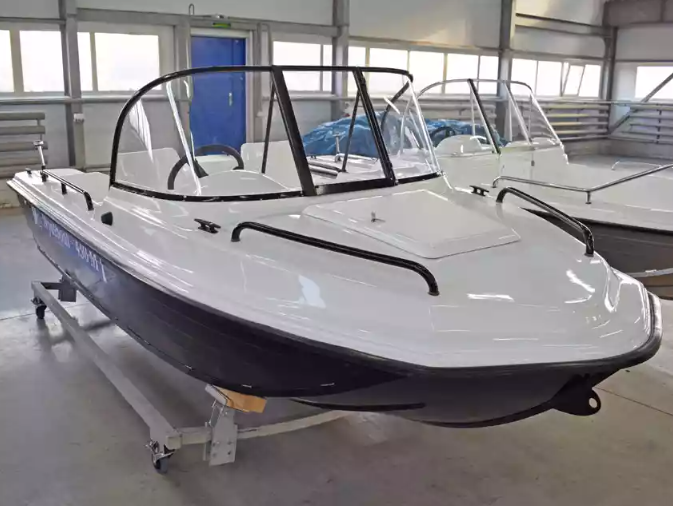 Комбинированный катер Wyatboat-430 M в Назрани