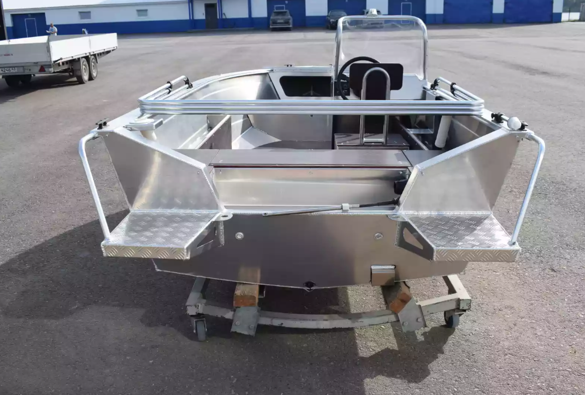 Алюминиевый катер Неман-400 С в Назрани