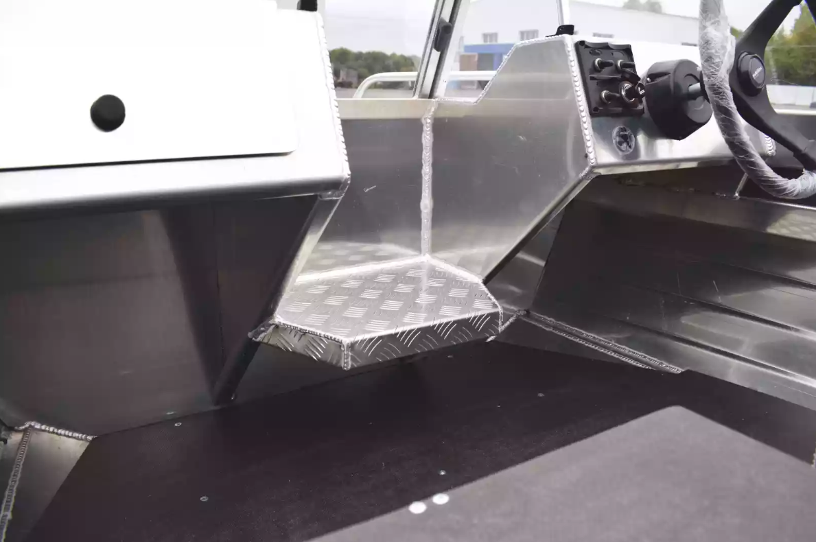 Алюминиевый катер Neman-400 PRO в Назрани