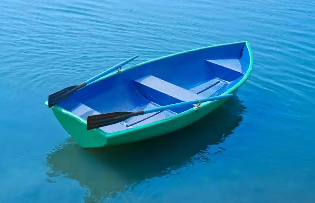Стеклопластиковая лодка Дельфин в Назрани