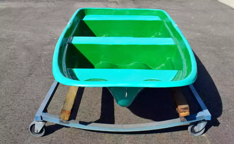 Стеклопластиковая лодка Старт (тримаран) в Назрани