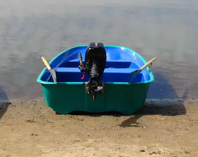 Стеклопластиковая лодка Старт (тримаран) в Назрани