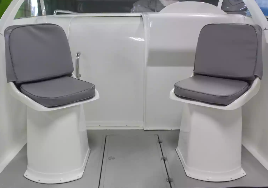 Стеклопластиковый катер Neman-550 с каютой в Назрани