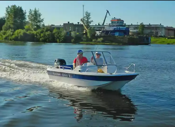 Стеклопластиковый катер Wyatboat-430 DC (тримаран) в Назрани