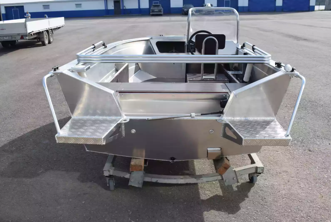 Алюминиевая лодка Неман-400 С в Назрани