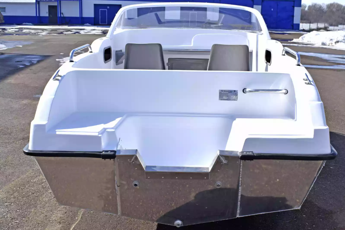 Комбинированный катер Neman-500 P в Назрани