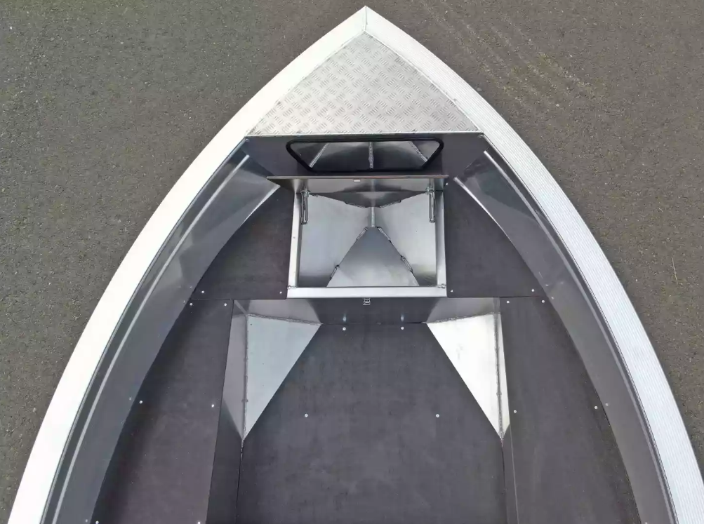 Алюминиевая лодка  Неман-420 в Назрани