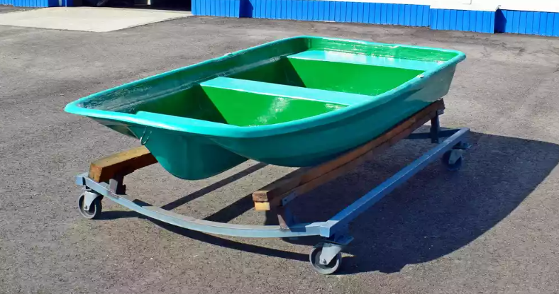 Стеклопластиковая лодка Старт (тримаран) в Назрани