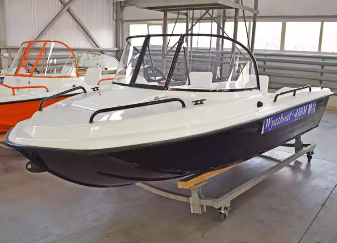 Комбинированный катер Wyatboat-430 M в Назрани