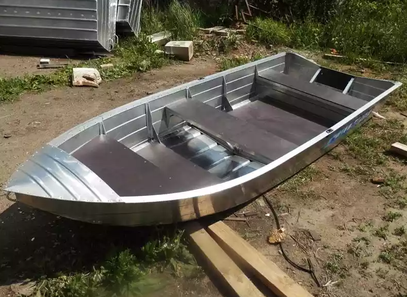 Алюминиевая лодка Вятка-Профи 37 в Назрани