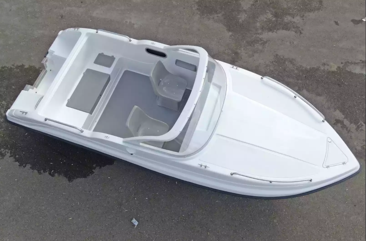 Комбинированный катер Neman-500 P в Назрани