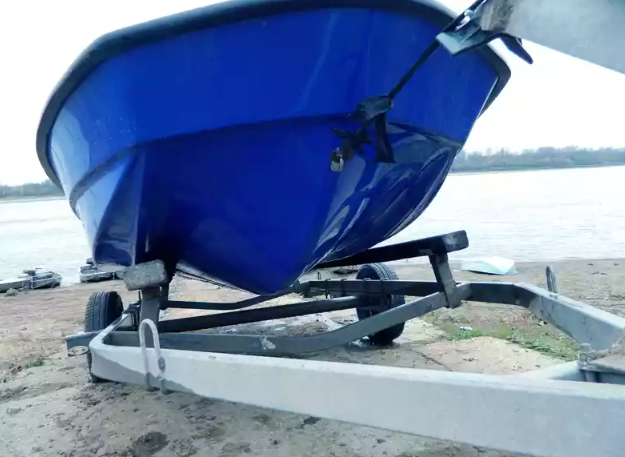 Стеклопластиковый катер Тримаран Wyatboat 430 C в Назрани