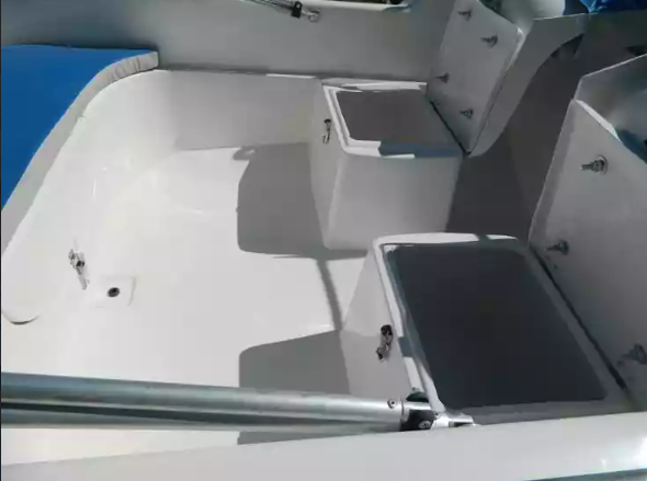 Стеклопластиковый катер Wyatboat-430 M (тримаран) в Назрани