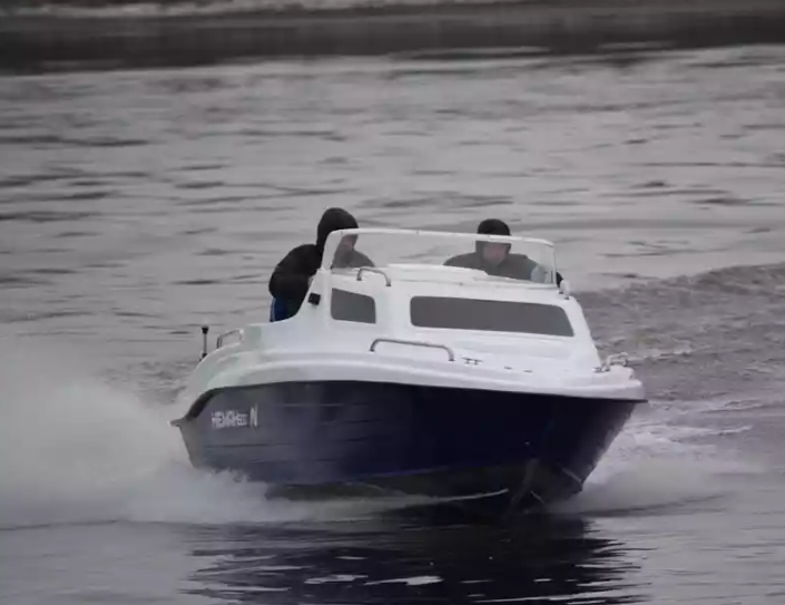 Комбинированный катер Neman-500 с каютой в Назрани