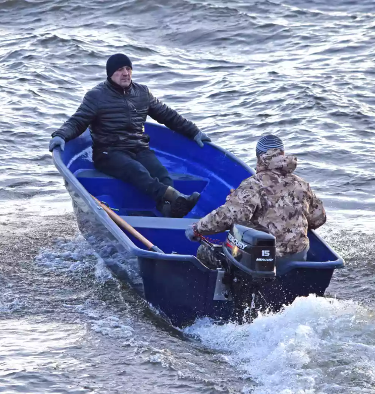 Стеклопластиковая лодка Neman-340 (тримаран) в Назрани