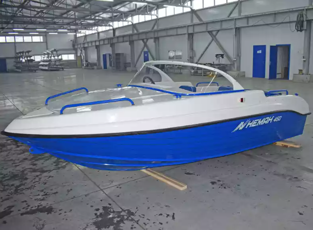 Комбинированный катер Neman-450 в Назрани