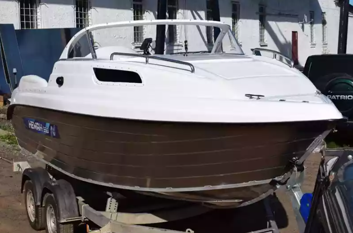 Комбинированный катер Neman-550 с каютой в Назрани