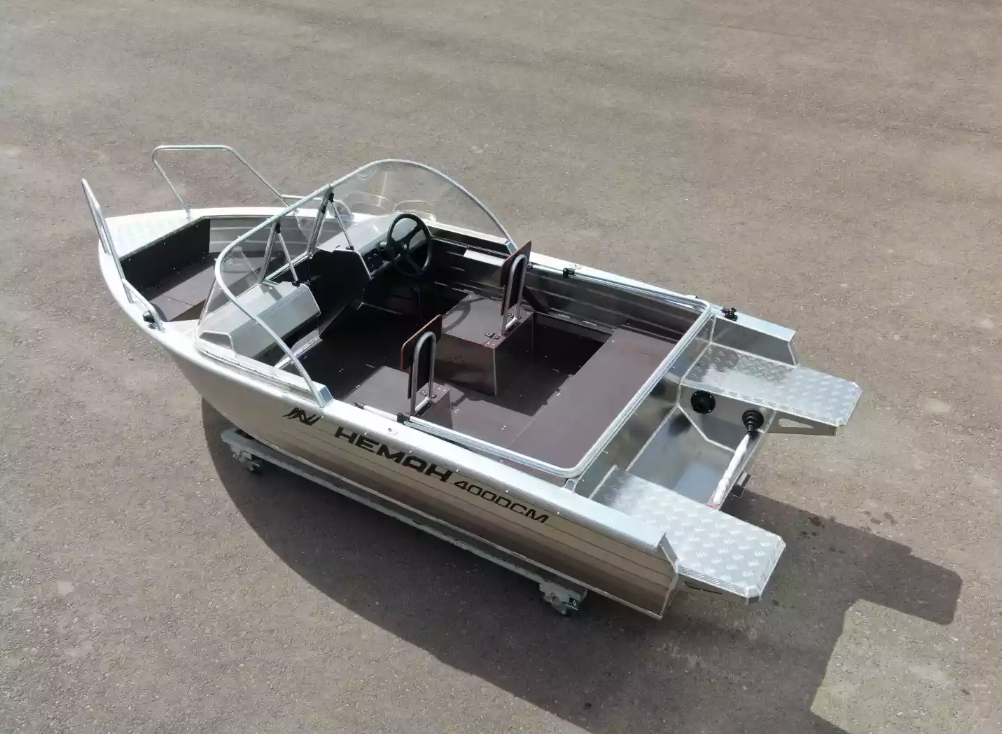 Алюминиевая лодка  Неман-400 DCM NEW в Назрани