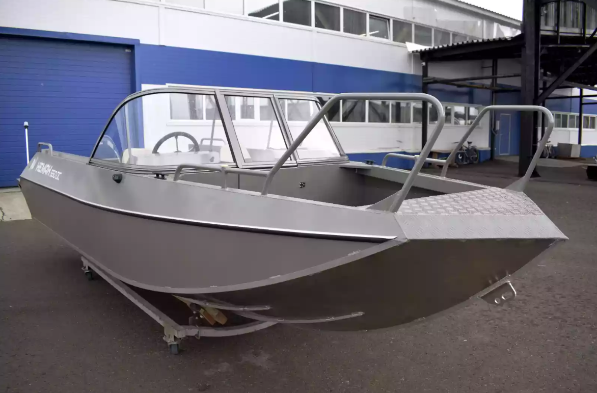 Алюминиевый катер Неман 550 DC в Назрани