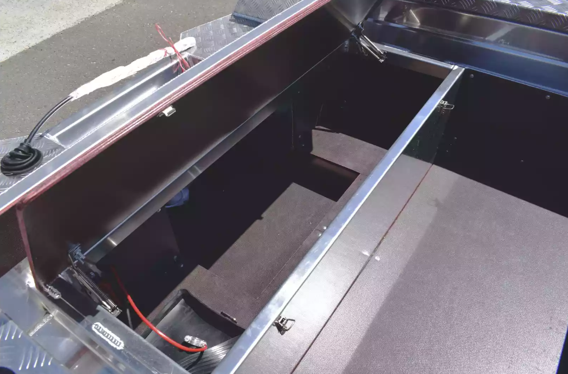 Алюминиевая лодка Wyatboat-390 DCM в Назрани