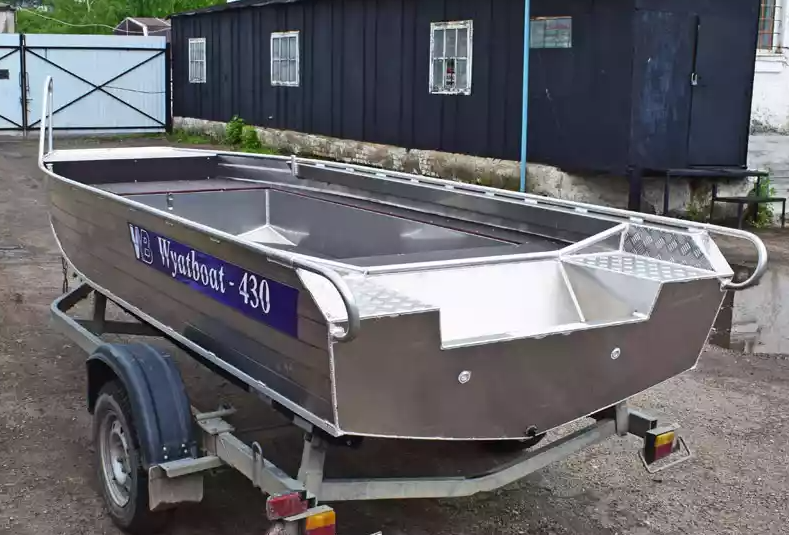 Алюминиевая лодка  Wyatboat-430 Master в Назрани