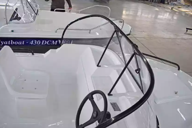 Комбинированный катер Wyatboat-430 M в Назрани