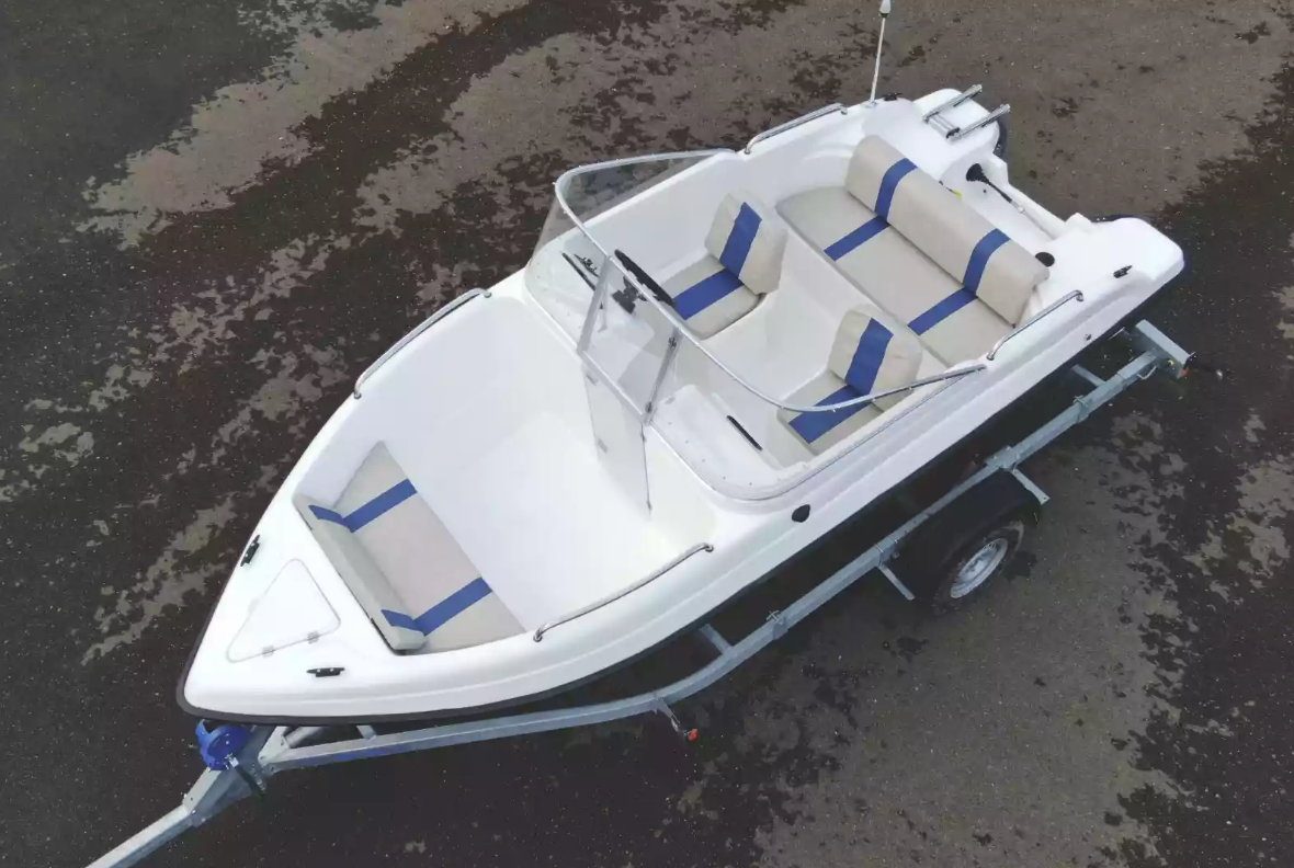 Стеклопластиковый катер Wyatboat-3 DC Open в Назрани